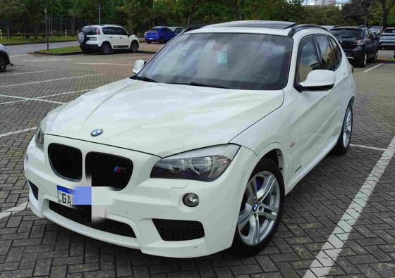BMW X1 2.0 16V TURBO GASOLINA XDRIVE28I 4P AUTOMÁTICO BMW X1 2.0 16V TURBO GASOLINA XDRIVE28I 4P AUTOMÁTICO